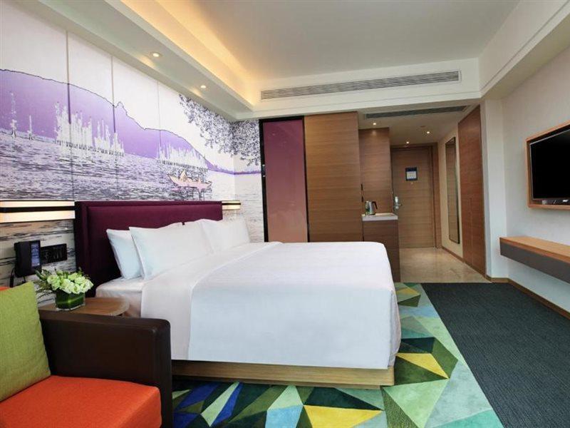 Hampton By Hilton Wuhan Tianhe Airport East Bagian luar foto