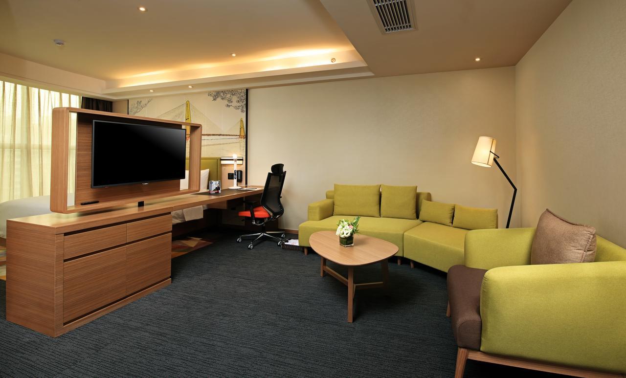 Hampton By Hilton Wuhan Tianhe Airport East Bagian luar foto