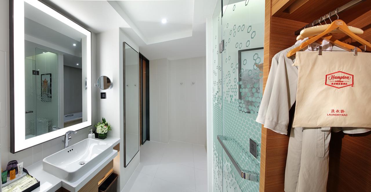 Hampton By Hilton Wuhan Tianhe Airport East Bagian luar foto